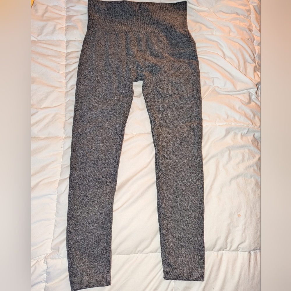 L/XL Grey leggings